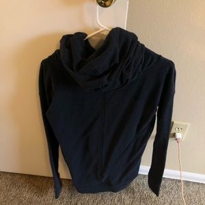 Lululemon size 4 hoodie